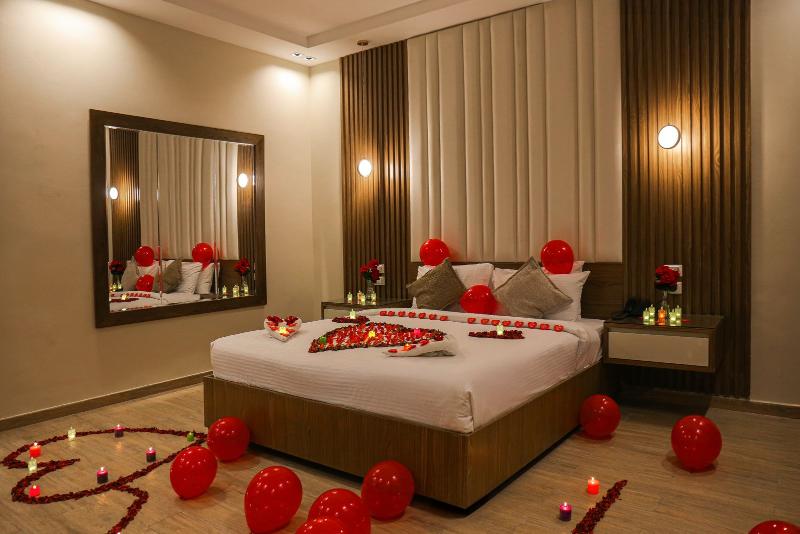 Ramage Hotel image
