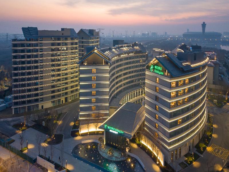 Holiday Inn Xianyang Shuangzhao Lake by IHG image