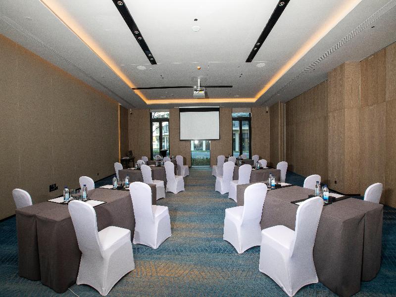 Holiday Inn Xianyang Shuangzhao Lake by IHG image