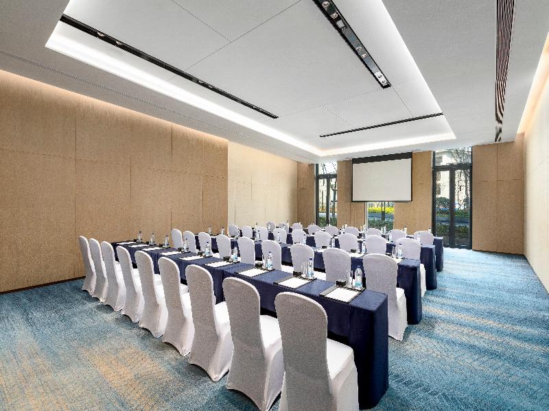 Holiday Inn Xianyang Shuangzhao Lake by IHG image