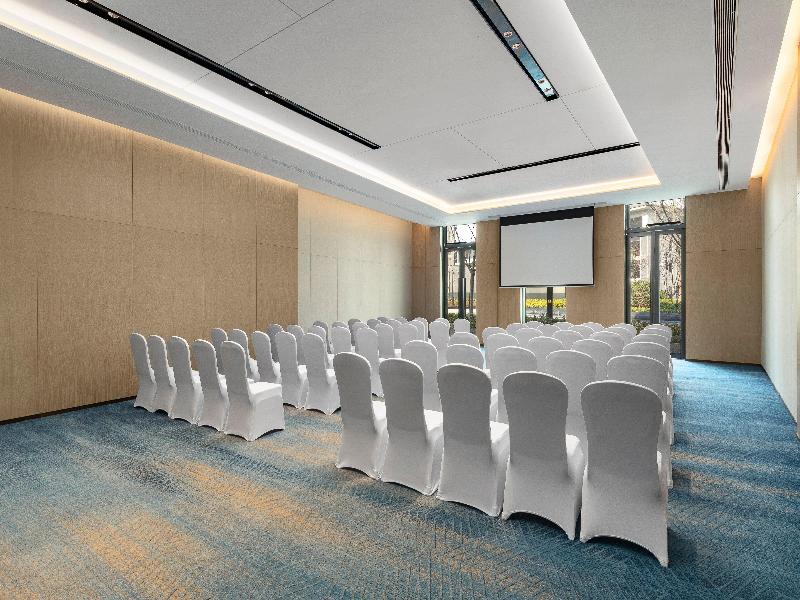 Holiday Inn Xianyang Shuangzhao Lake by IHG image
