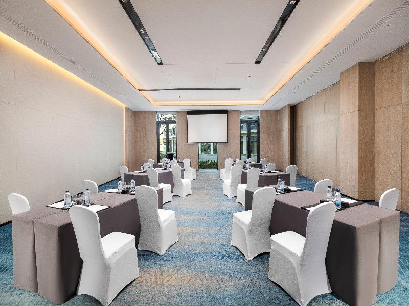 Holiday Inn Xianyang Shuangzhao Lake by IHG image