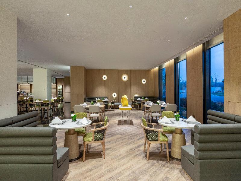 Holiday Inn Xianyang Shuangzhao Lake by IHG image