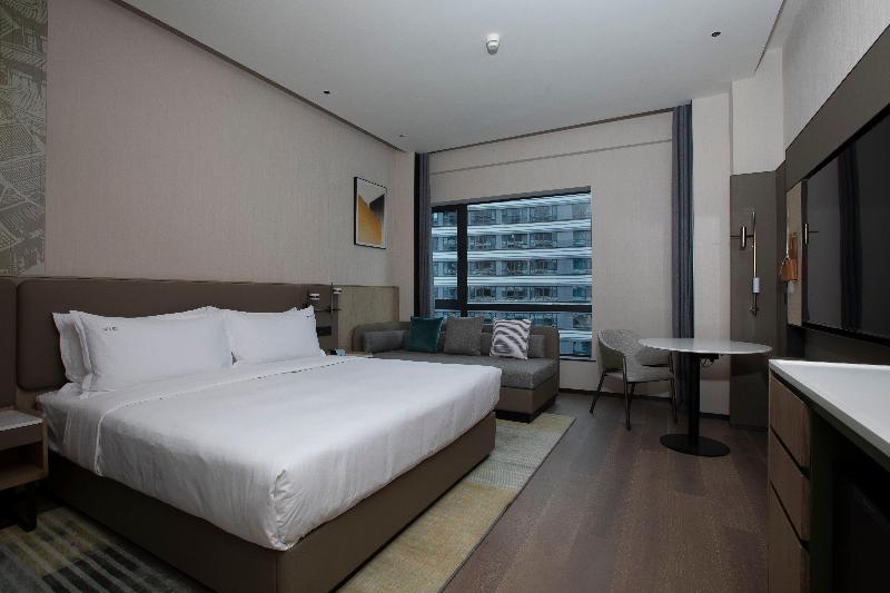 Holiday Inn Xianyang Shuangzhao Lake by IHG image