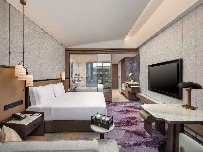 Hualuxe Xianyang image
