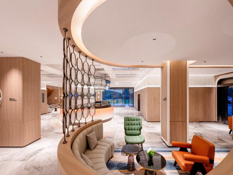 Holiday Inn Shanghai Tourism Zone by IHG image