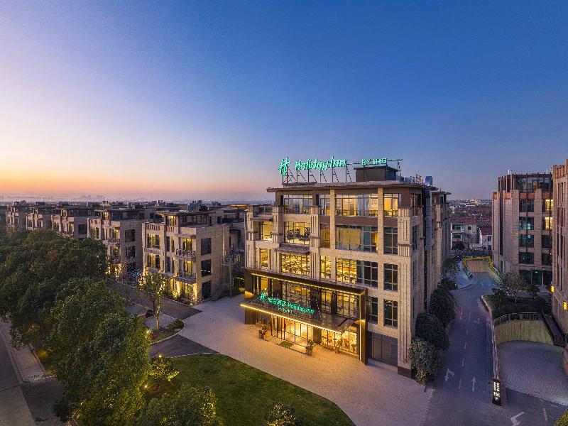 Holiday Inn Shanghai Tourism Zone by IHG image