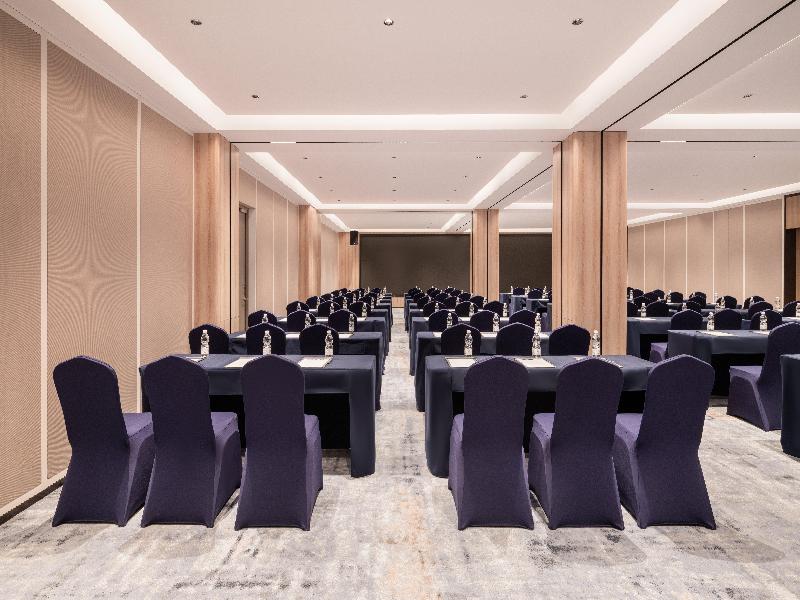 Holiday Inn Shanghai Tourism Zone by IHG image