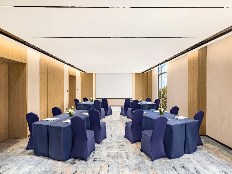 Holiday Inn Shanghai Tourism Zone by IHG image