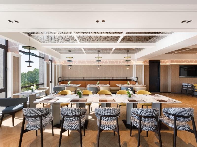 Holiday Inn Shanghai Tourism Zone by IHG image