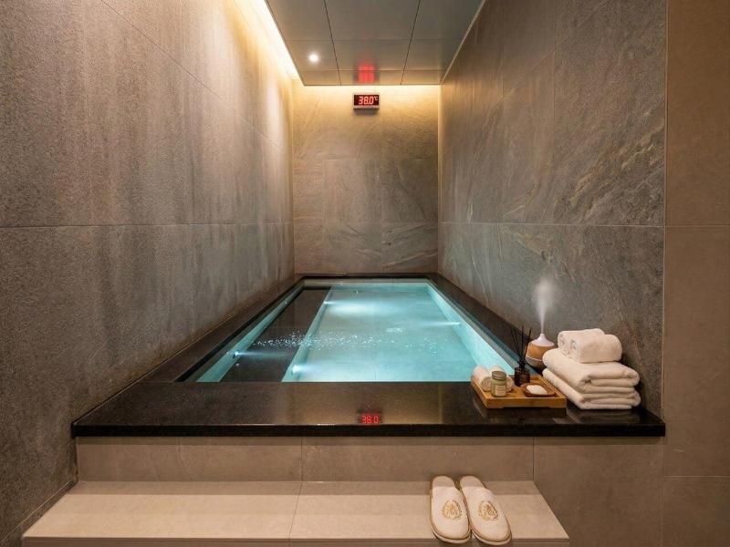 Haeundae Marine Capsule Hotel & Spa image