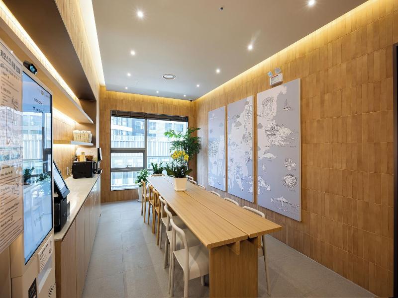 Haeundae Marine Capsule Hotel & Spa image