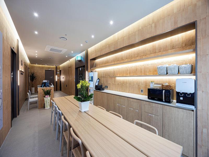 Haeundae Marine Capsule Hotel & Spa image