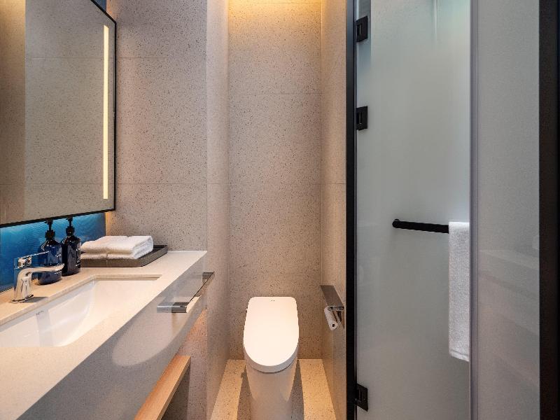 Holiday Inn Express Chengdu Phoenix Mountain image