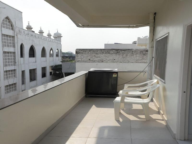 V & U Homestay Sadar image