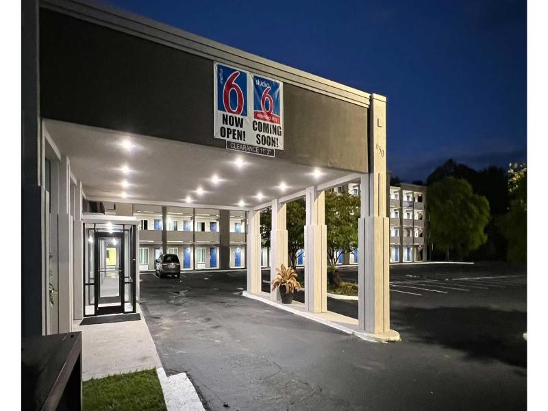 Motel 6 West Columbia, Sc - Airport image