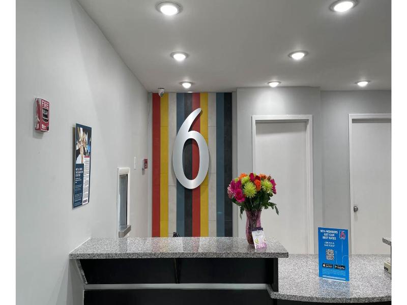 Motel 6 West Columbia, Sc - Airport image