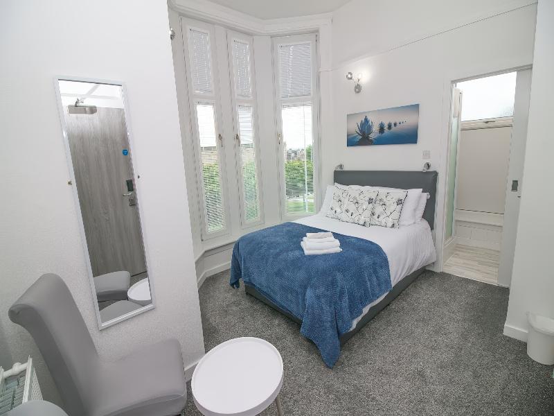 Bentley Hotel image