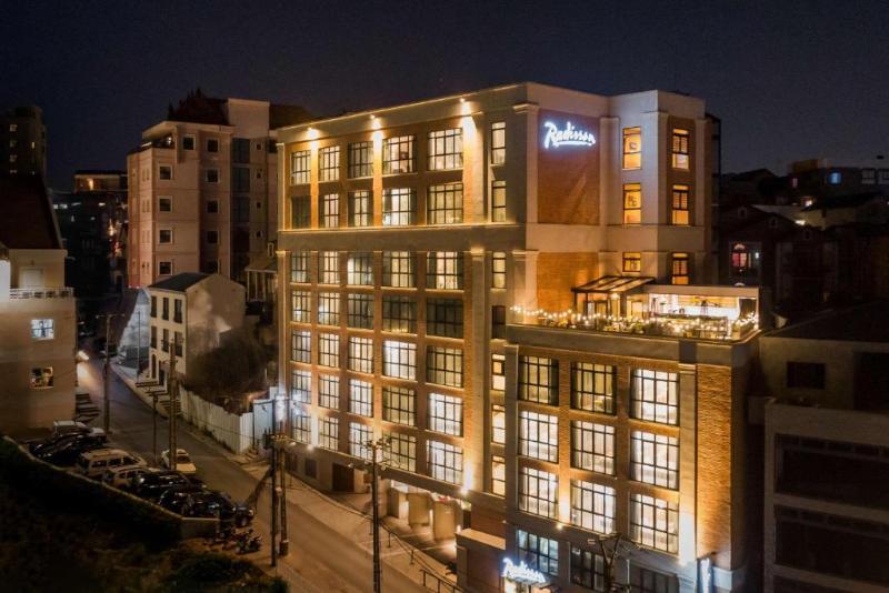 Radisson Serviced Apartments City Center image