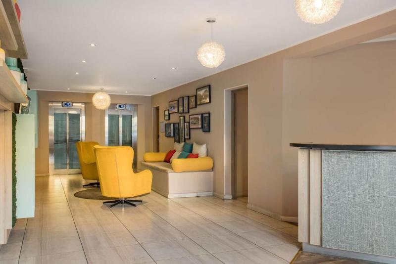 Radisson Serviced Apartments City Center image