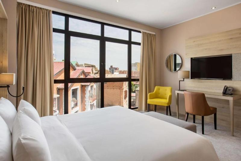 Radisson Serviced Apartments City Center image