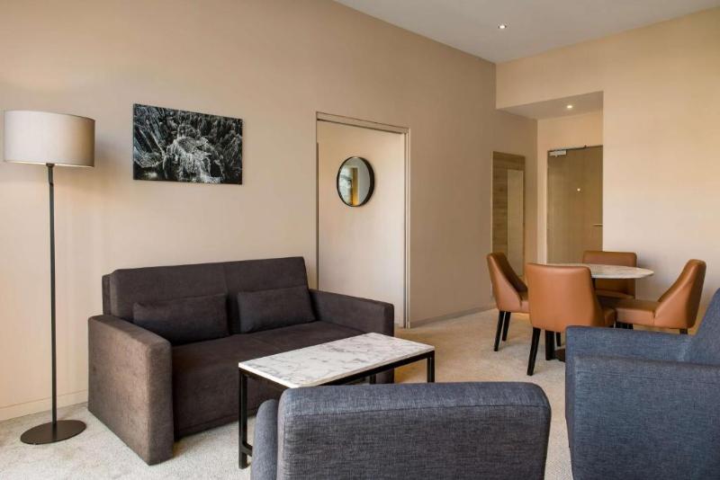 Radisson Serviced Apartments City Center image