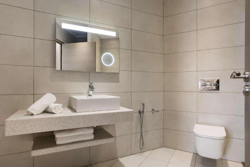 Radisson Serviced Apartments City Center image