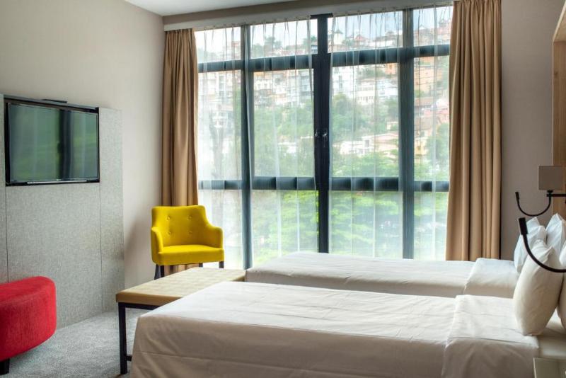 Radisson Serviced Apartments City Center image