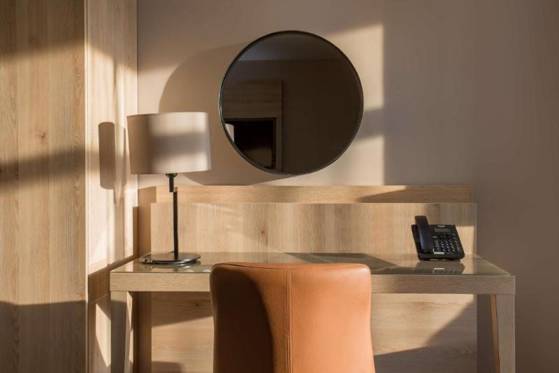 Radisson Serviced Apartments City Center image