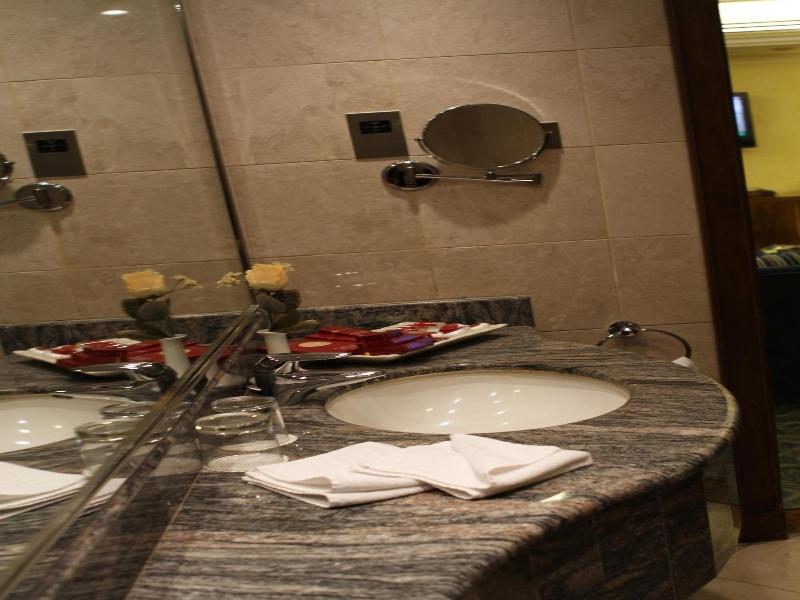 Maden Hotel image