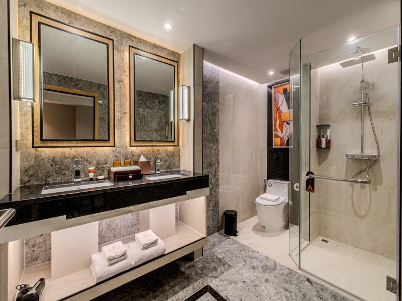 Samala Suites Bangkok Sukhumvit image