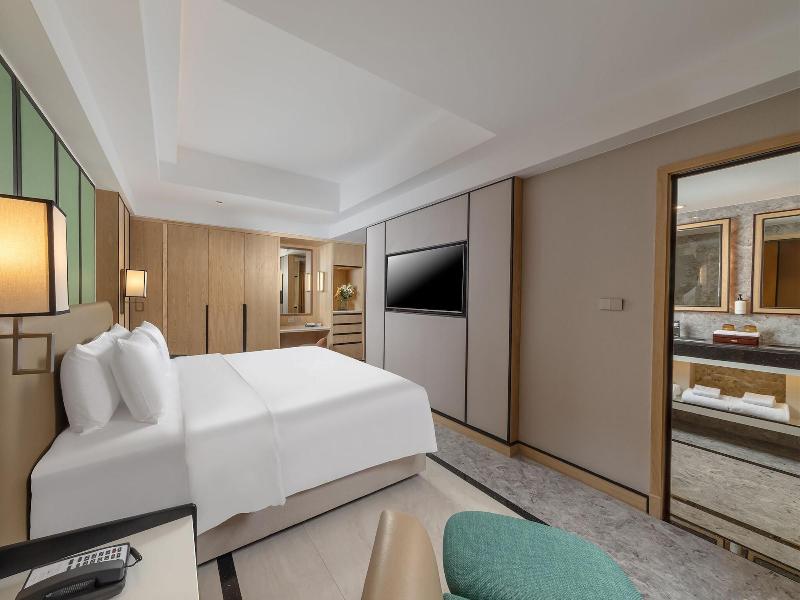 Samala Suites Bangkok Sukhumvit image