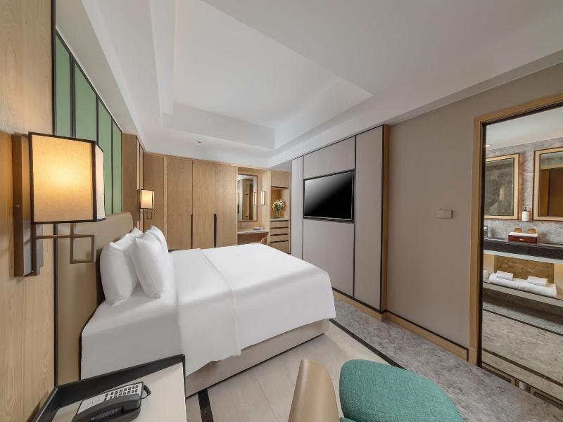 Samala Suites Bangkok Sukhumvit image