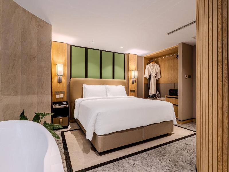Samala Suites Bangkok Sukhumvit image