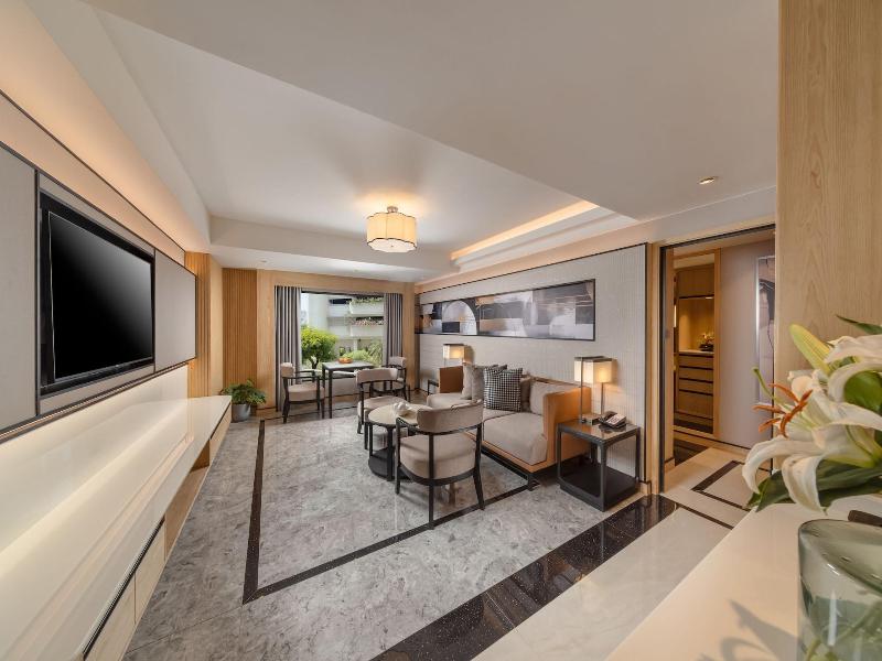 Samala Suites Bangkok Sukhumvit image