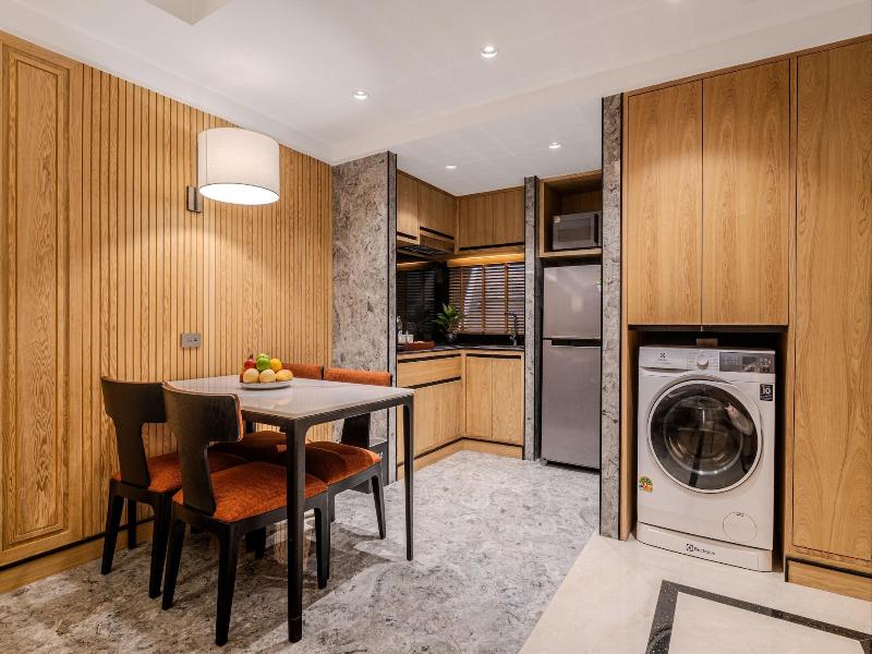 Samala Suites Bangkok Sukhumvit image