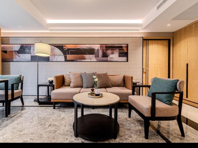 Samala Suites Bangkok Sukhumvit image