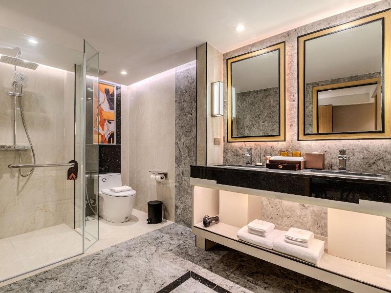 Samala Suites Bangkok Sukhumvit image