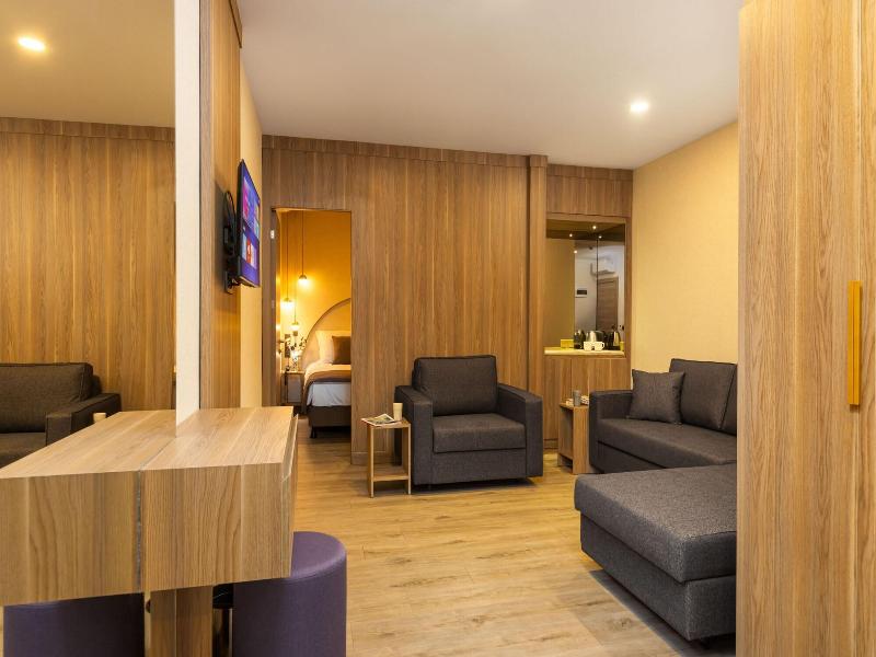 Ema Houses image