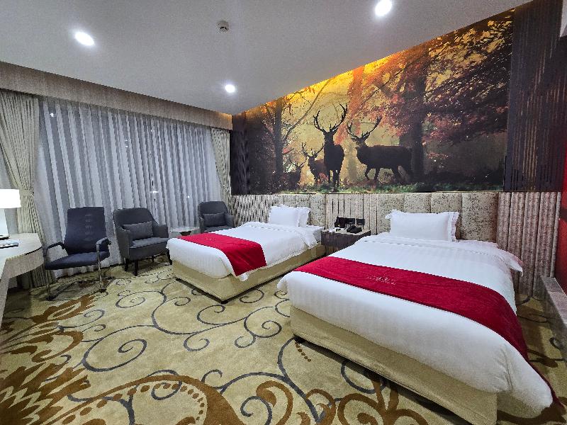 Hotel Mechi Crown