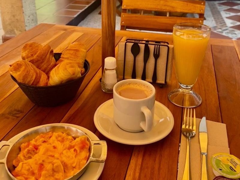 Hotel Calle Real image