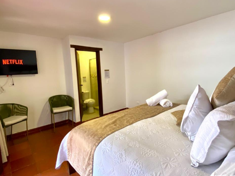 Hotel Calle Real image