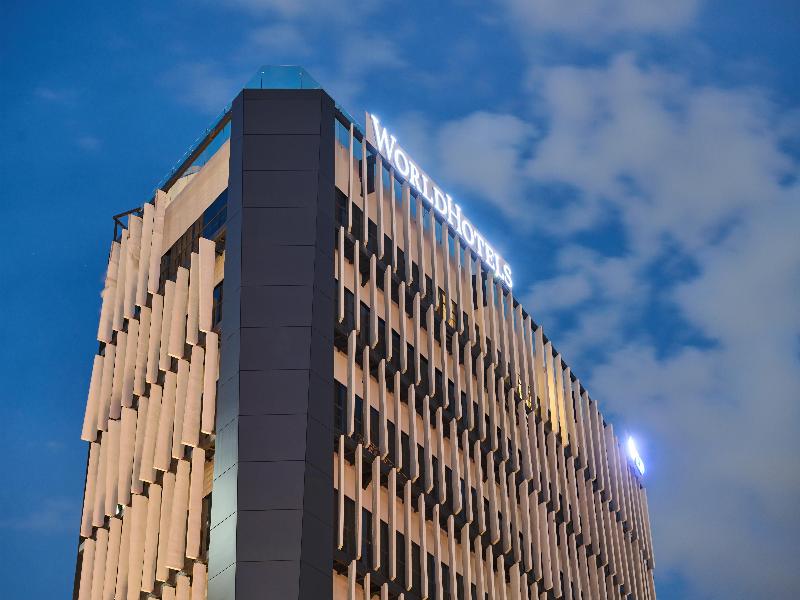 WorldHotels Guadalajara Zona Andares image