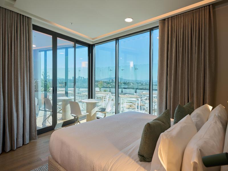 WorldHotels Guadalajara Zona Andares image