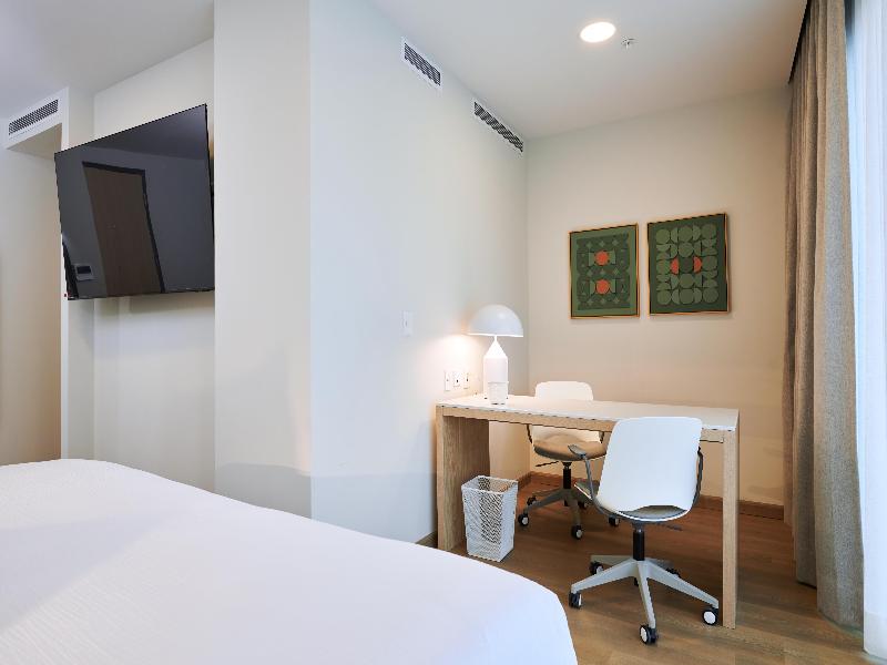 WorldHotels Guadalajara Zona Andares image