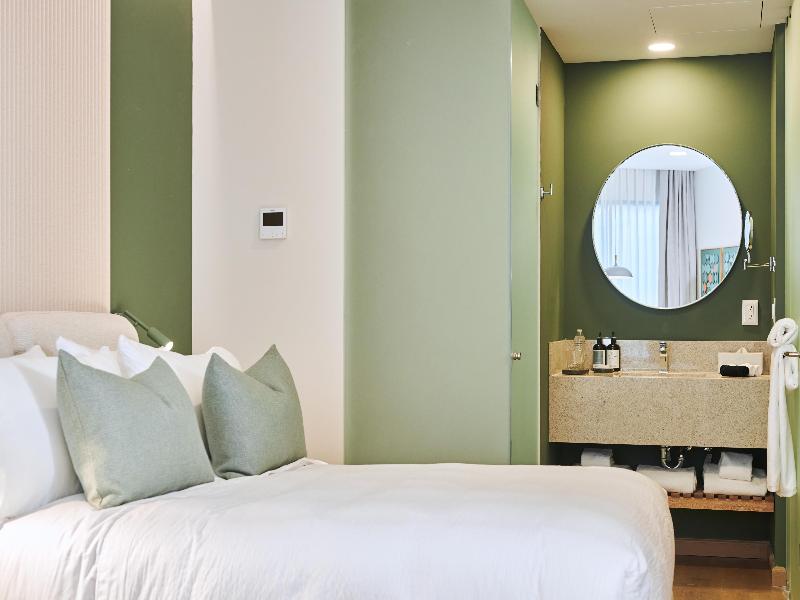 WorldHotels Guadalajara Zona Andares image