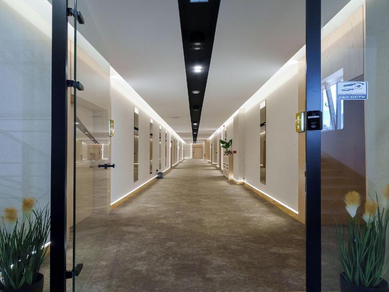 Move In Apartments - Aparthotel Belgrade image