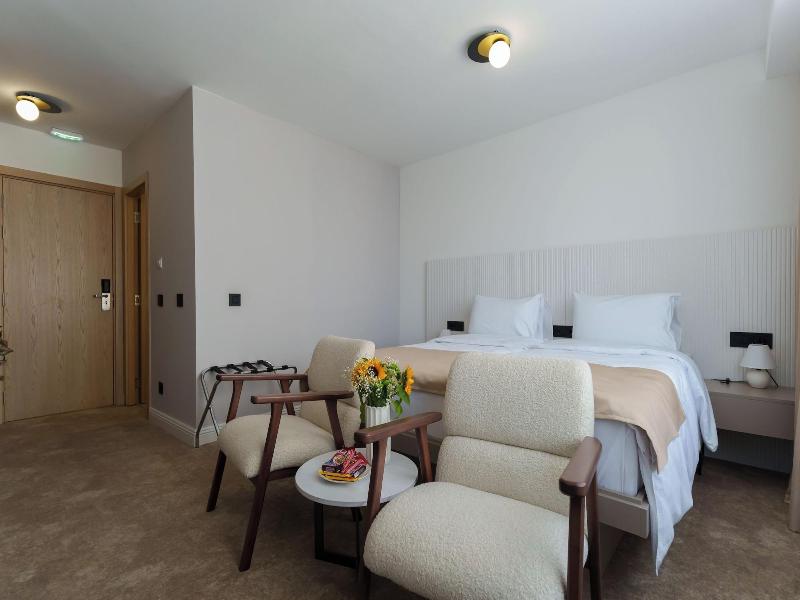 Move In Apartments - Aparthotel Belgrade image