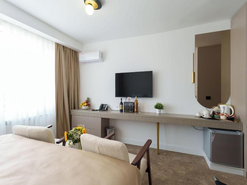 Move In Apartments - Aparthotel Belgrade image