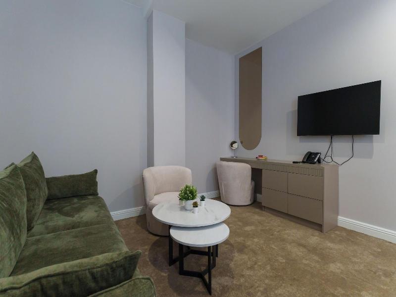 Move In Apartments - Aparthotel Belgrade image